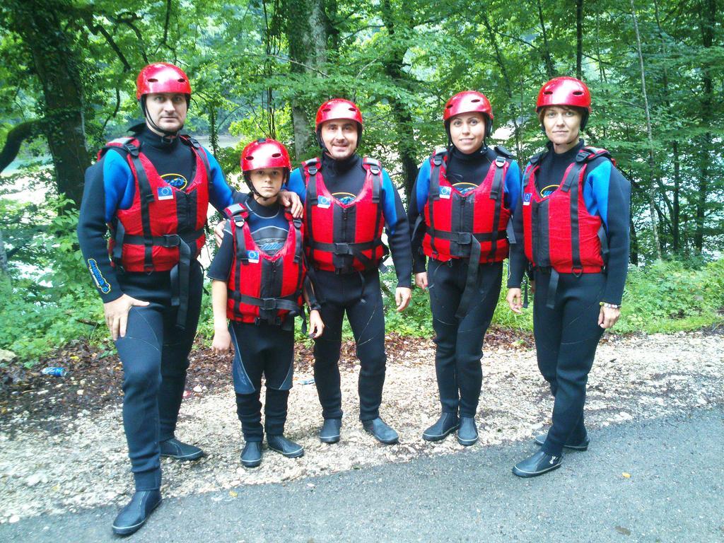 Rafting Camp Tara Center Tri Vodenice Bastasi Εξωτερικό φωτογραφία