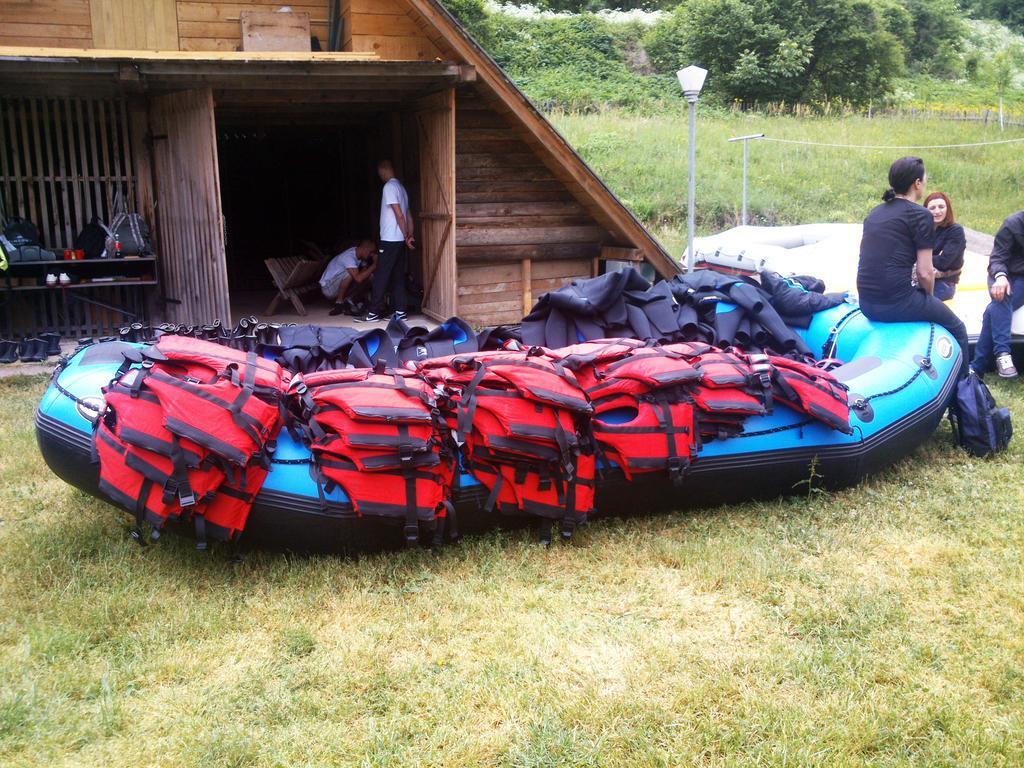 Rafting Camp Tara Center Tri Vodenice Bastasi Εξωτερικό φωτογραφία